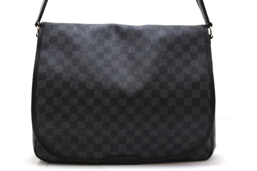 LOUIS VUITTON Daniel Bag Damier Graphite Black Shoulder Canvas Black